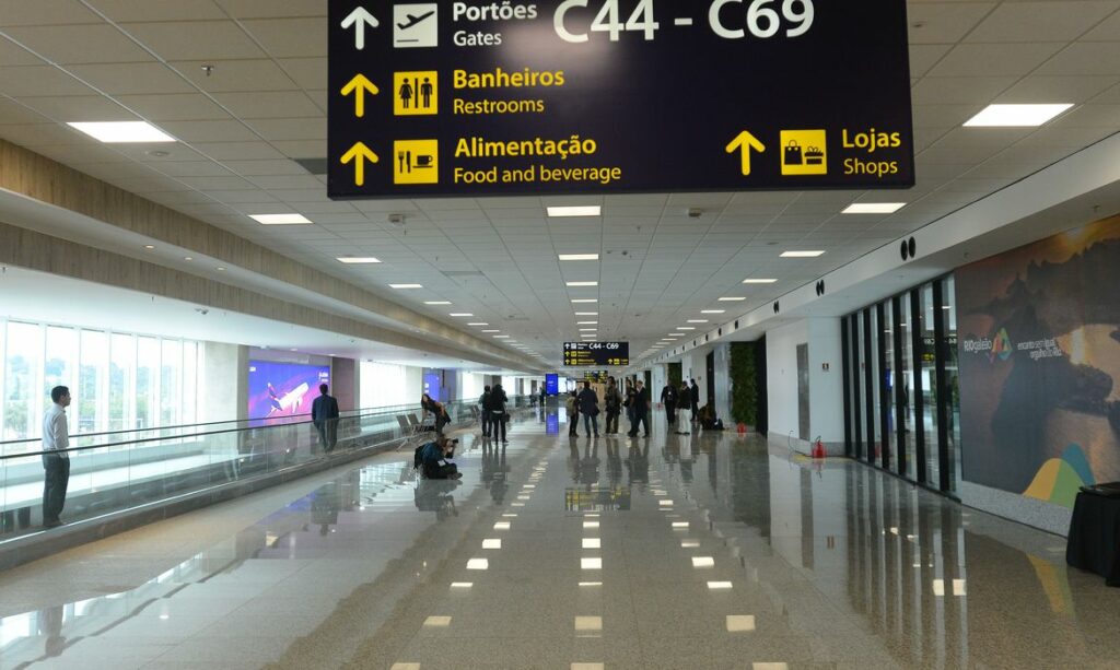 Covid 19 Brasil comeca restricao de voos vindos do Reino Unido