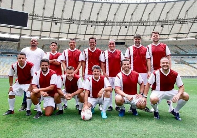 Deputados e vereadores participam de pelada no Maracana em meio a pandemia de covid 19 e1609422589183