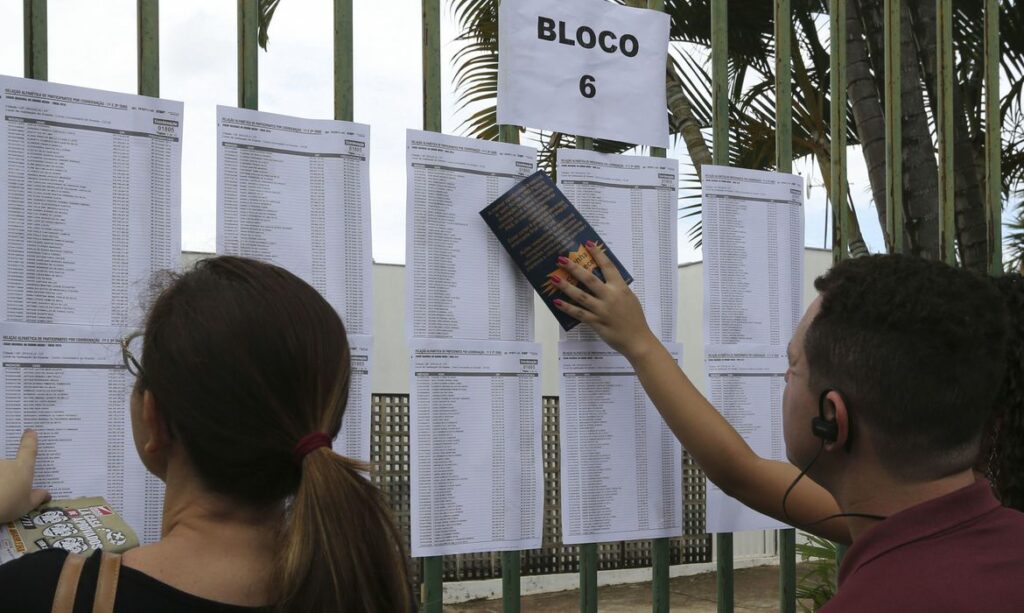 Enem tera prova digital piloto e servira de acesso ao ensino superior