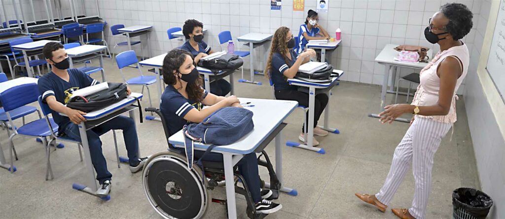 Estudantes da rede estadual de Sergipe devem entrar em contato com escolas para garantir conclusao do ano letivo