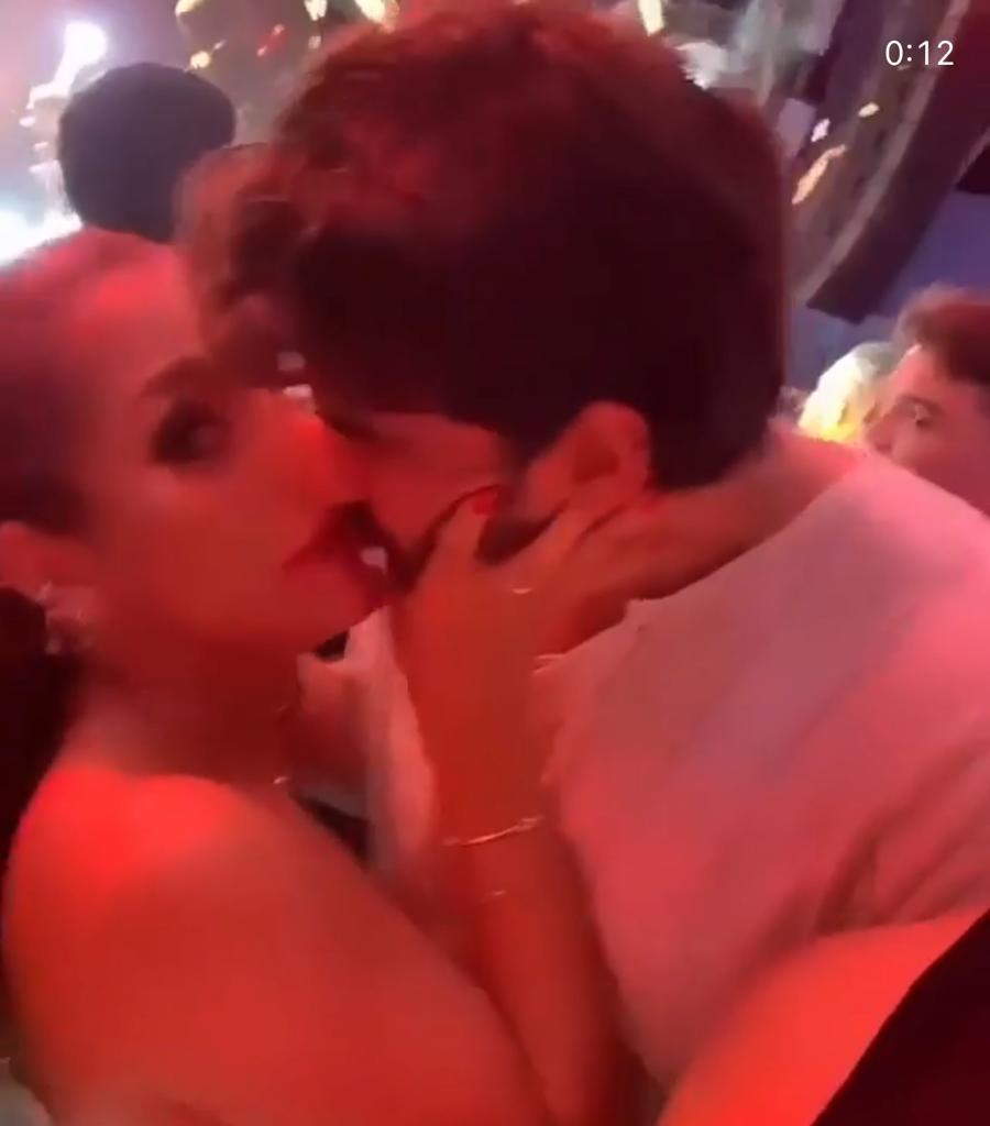 Ex BBB Guilherme Napolitano e filmado aos beijos com influencer