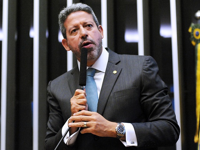 Governo ofereceu ministerio para republicano desistir da candidatura a presidencia da Camara diz coluna