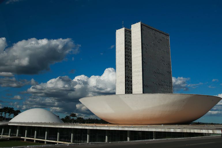 LDO vai a votacao nesta quarta com rombo de R 247 bi e mais poder ao Congresso