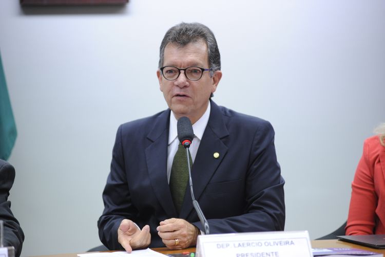 Laércio-Oliveira-diz-que-há-conversas-para-Bolsonaro-se-filiar-ao-Progressistas