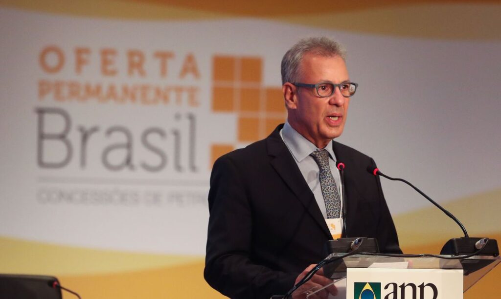 Ministro quer aprovacao do novo marco regulatorio do gas este ano