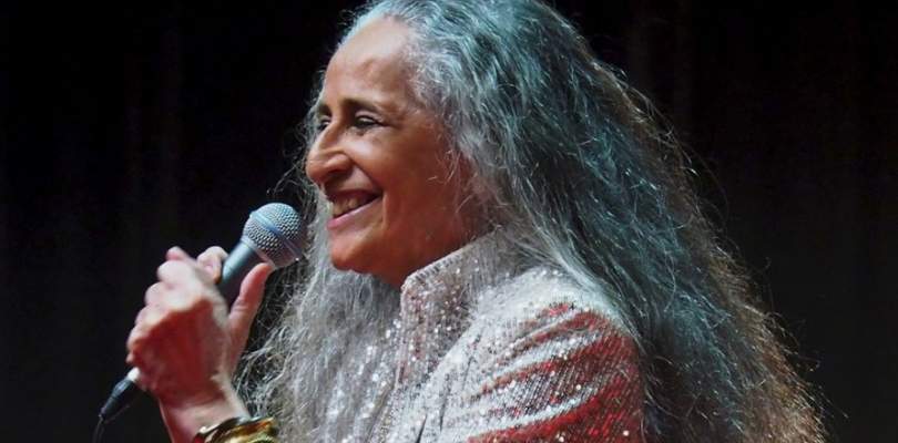 Nao vejo o menor sinal de melhora em nada no Brasil diz Maria Bethania
