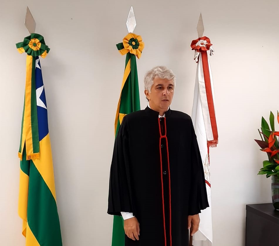 Novo procurador geral do MP SE e denunciado por nepotismo PGJ nega acusacao