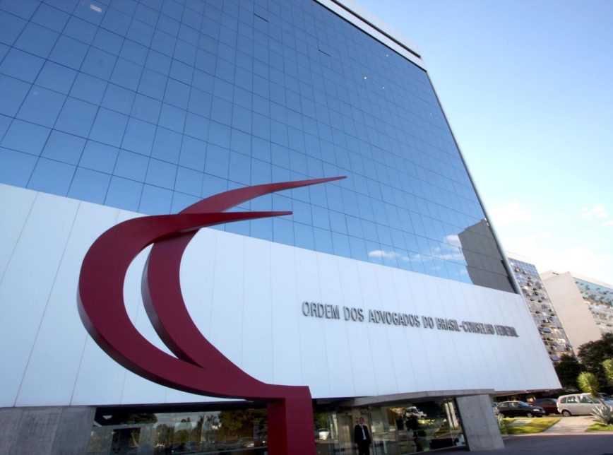 OAB aprova cota racial e paridade de genero para eleicoes internas a partir de 2021