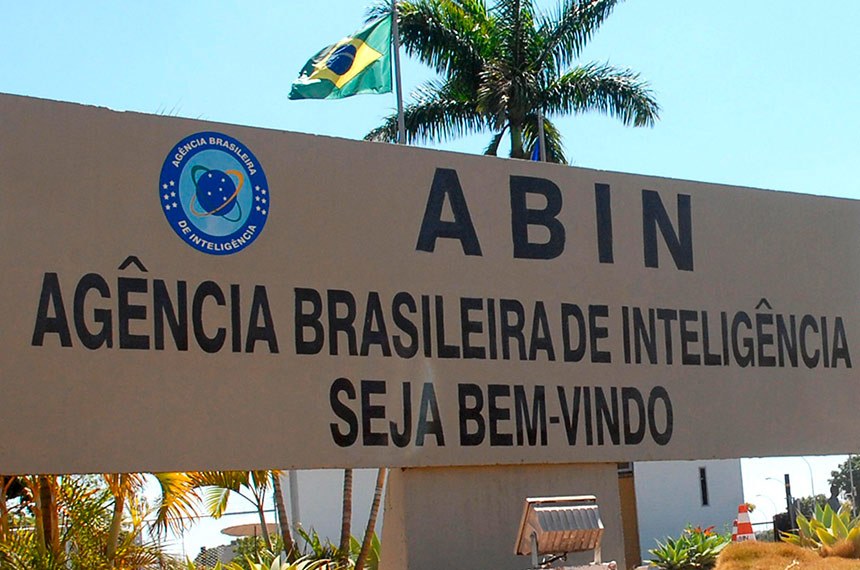 PT entra com representacao na PGR e pede investigacao de denuncia da Abin