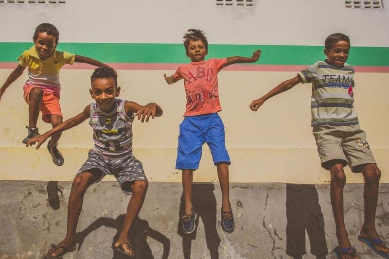 Pobreza infantil nos paises mais ricos vai permanecer elevada nos proximos cinco anos alerta Unicef