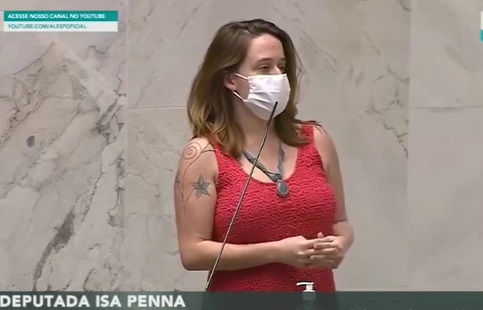 Sou uma autoridade e mesmo assim eles nao me veem diz deputada assediada Isa Penna