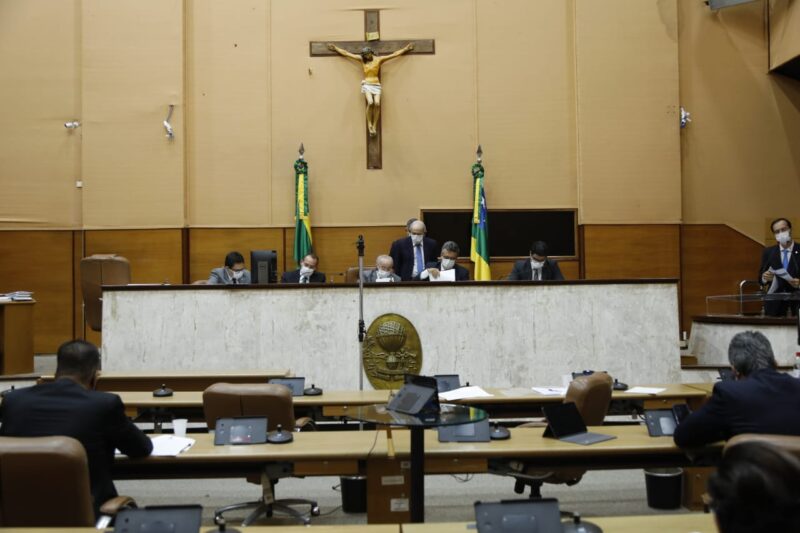 Treze deputados estaduais votaram a favor do aumento das taxas do Detran confira lista
