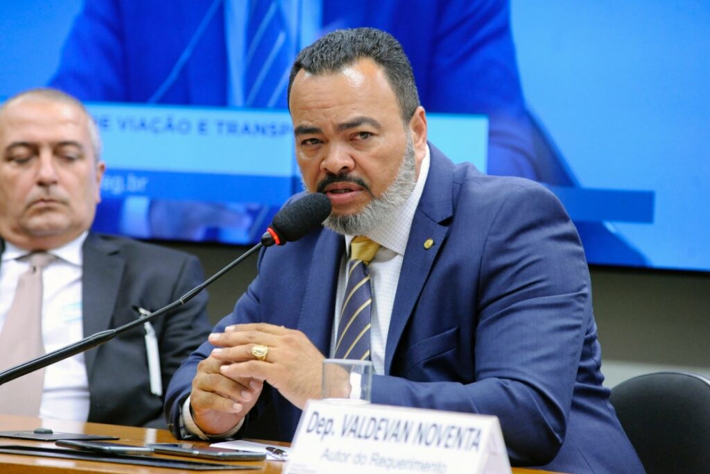 Valdevan e suspeito de integrar esquema que desviou milhoes de reais de trabalhadores para sua campanha deputado nega