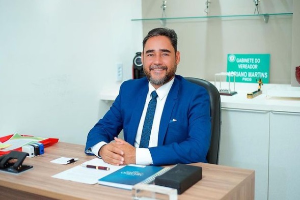 Vice prefeito revela suposta traicao da esposa em programa de radio na Paraiba