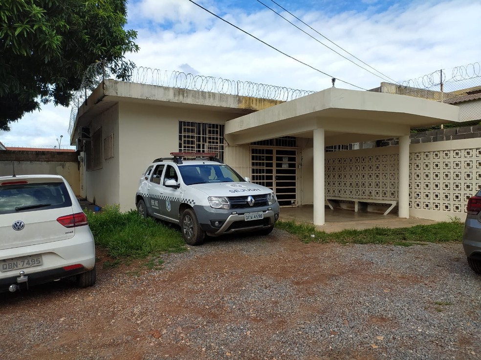 Adolescente condenada por matar amiga sai de isolamento e passara a conviver com outras menores