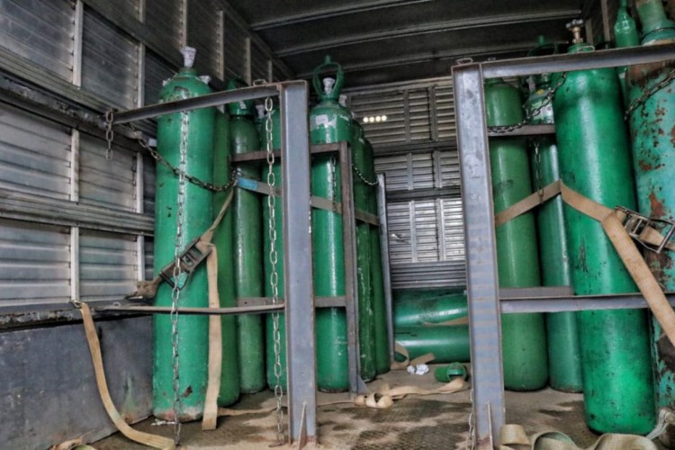 Amazonas sabia desde novembro que oxigenio de hospitais era insuficiente diz jornal