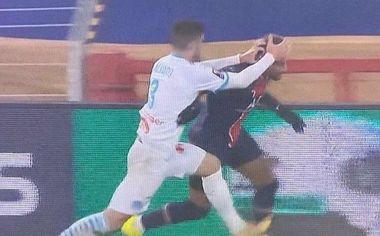 Apos vitoria do PSG na Supercopa da Franca Neymar provoca zagueiro acusado de racismo Te fiz famoso