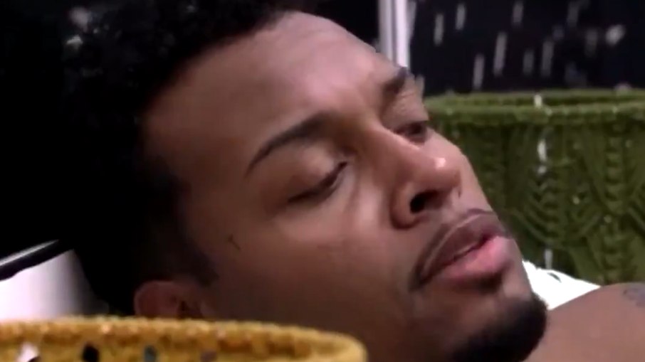 BBB21 Nego Di assume que e machista homofobico e gordofobico e diz que pretende mudar