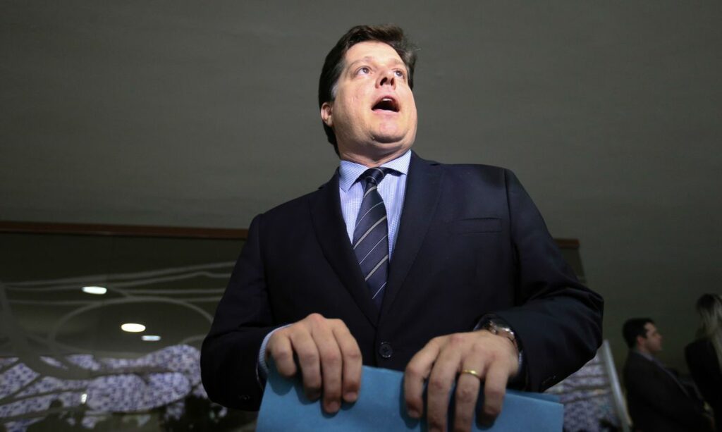 Baleia-Rossi-diz-que-analisará-pedidos-de-impeachment-contra-Bolsonaro-caso-eleito-presidente-da-Câmara
