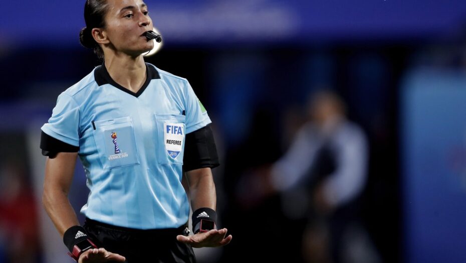 Brasileira Edina Alves sera unica arbitra mulher no Mundial de clubes