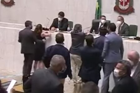 Conselho-de-ética-do-Cidadania-indica-expulsão-de-deputado-que-passou-a-mão-no-seio-de-colega-em-SP