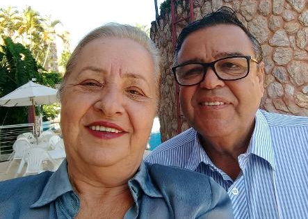 Covid 19 Secretario de Saude pede perdao por furar fila e vacinar a mulher da vida dele
