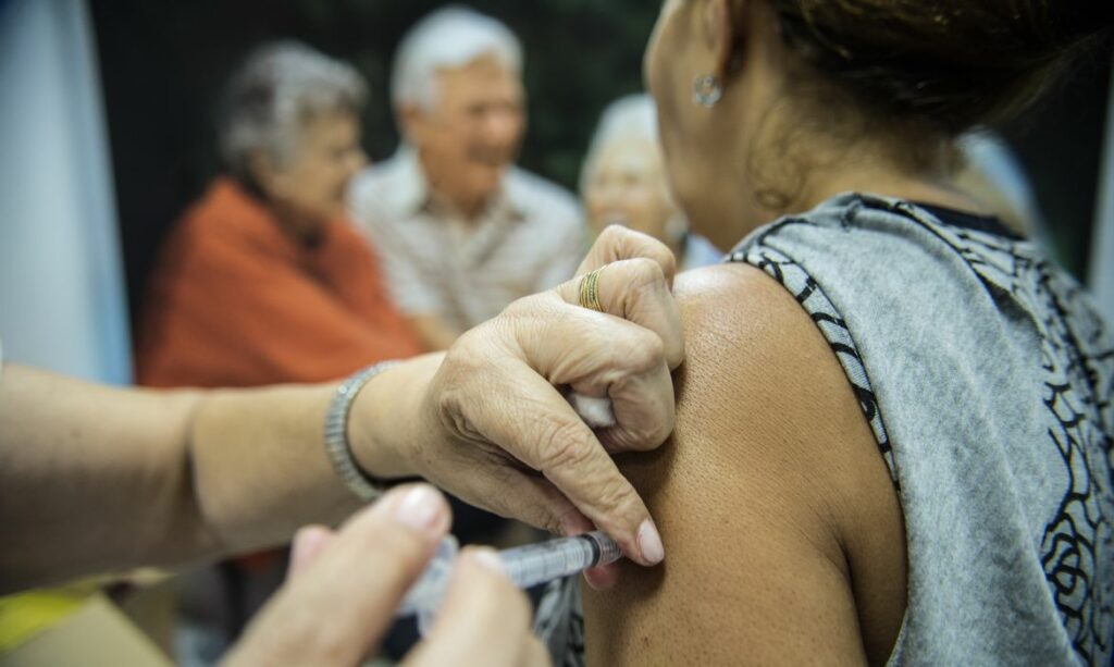 Covid 19 Sem doses suficientes Ministerio da Saude estima vacinar populacao brasileira apenas em 2022