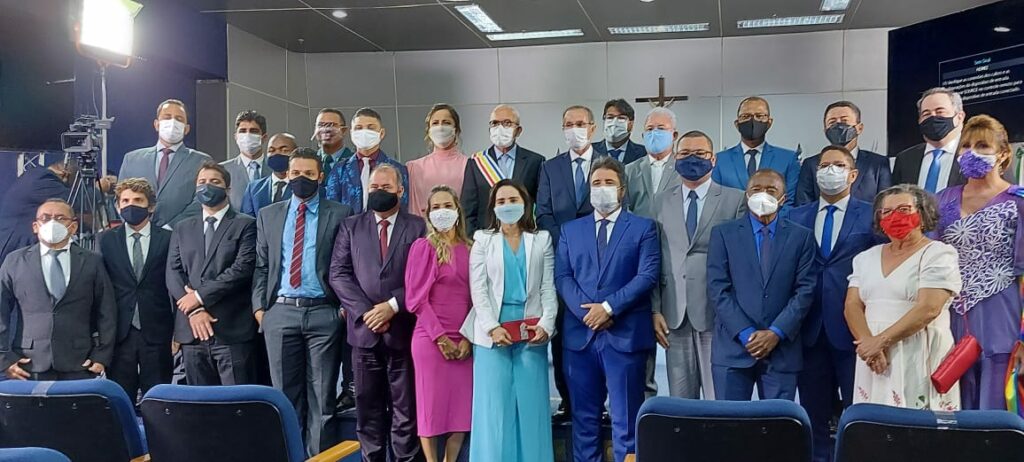 Em discurso de posse Edvaldo diz que 2020 foi ano atipico e cobra vacina da covid 19 ao Governo Federal