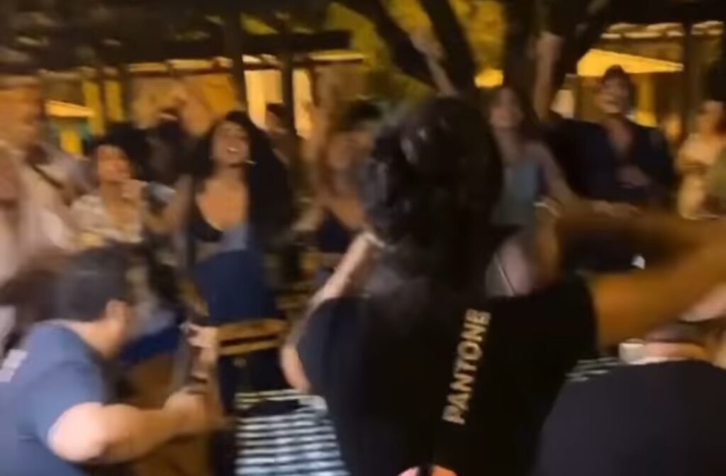 Em meio a alta de casos e mortes da covid 19 clientes aglomeram em bar da Zona Sul de Aracaju e dizem que carnaval ja chegou