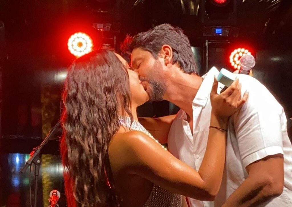 Emilly Araujo campea do BBB17 e pedida em casamento em plena noite de reveillon