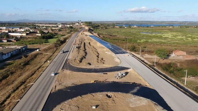Empresa rescinde contrato e DNIT convoca outra para terminar duplicacao da BR 101