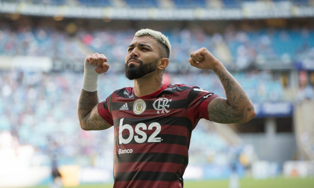 Gabigol-teria-inventado-lesão-no-tornozelo-para-dar-festa-de-ano-novo-diz-colunista