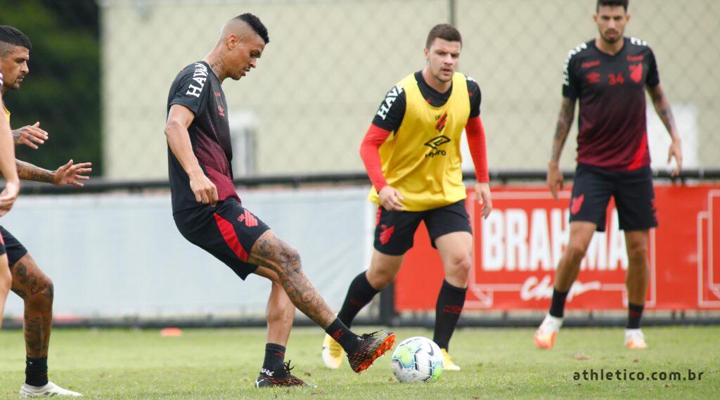 Globo exibira Athletico contra Flamengo e Sao Paulo para esvaziar PPV do clube