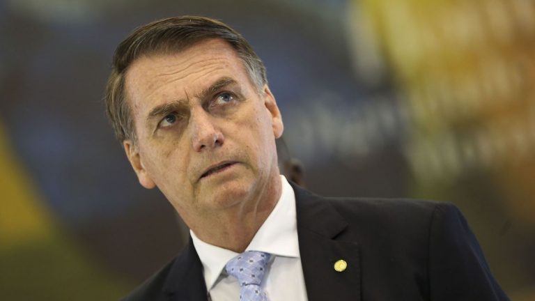 Impeachment de Bolsonaro tem apoio de 53 aponta pesquisa Atlas