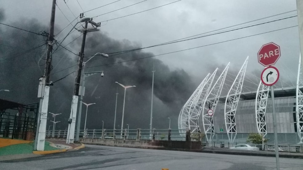 Incendio atinge Arena Castelao em Fortaleza