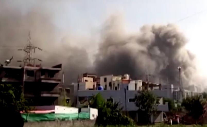 Incendio atinge maior fabricante de vacinas do mundo na India veja video