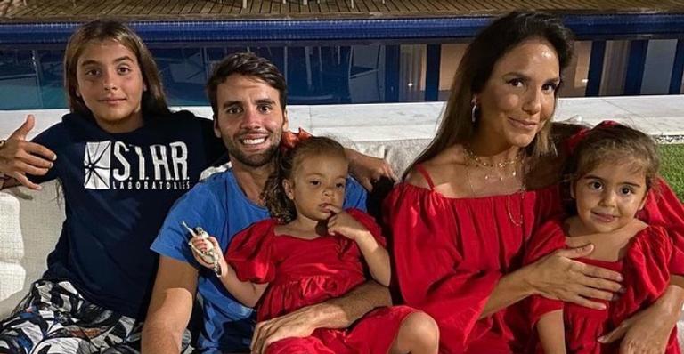 Ivete Sangalo posta video do filho tocando teclado A banda ja ta pronta