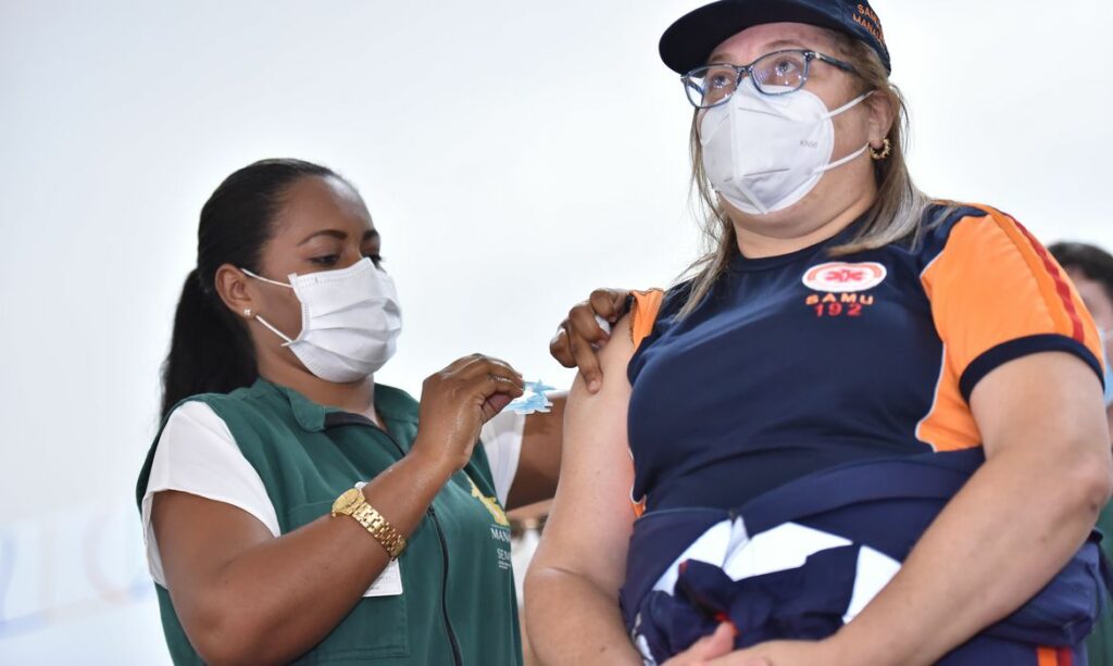 Justica Federal suspende distribuicao de vacina de Oxford em Manaus