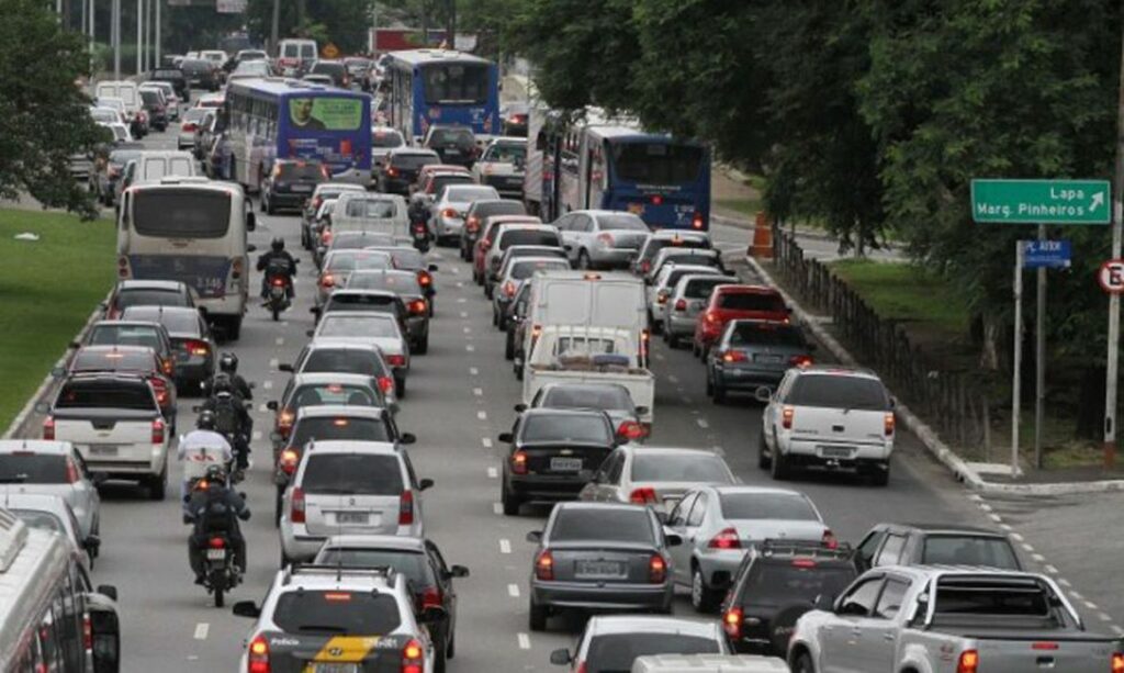 Lei-que-altera-CTB-pode-obrigar-desconto-de-40%-em-multas-diz-site