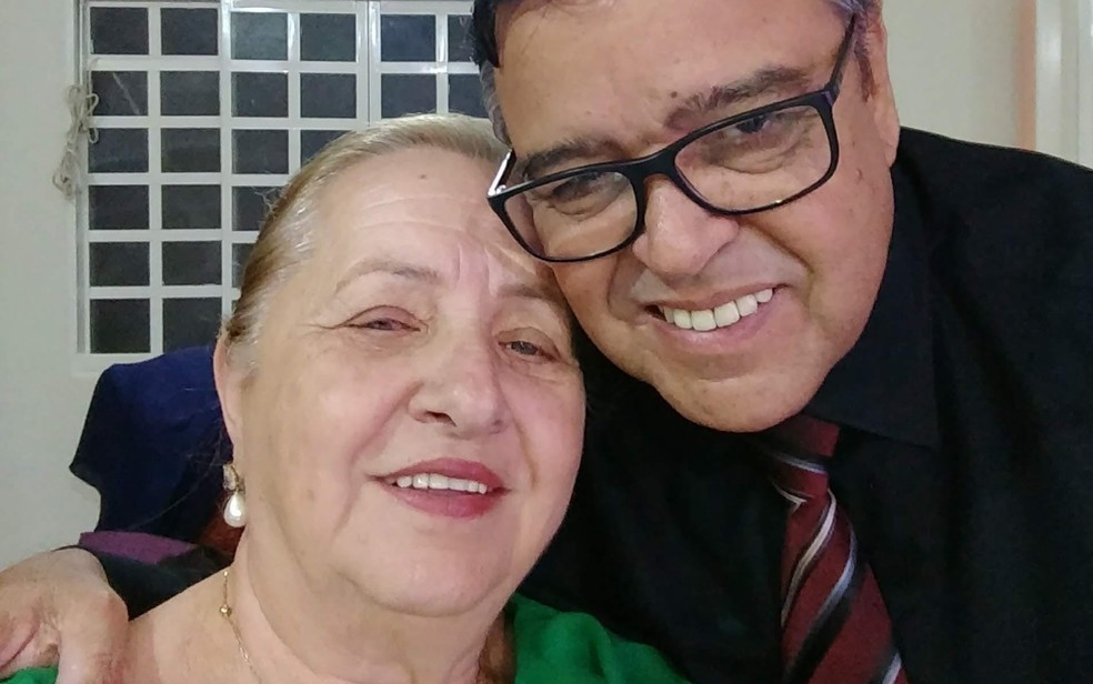 MP investiga se secretario que deu vacina a mulher da vida dele tambem furou fila de imunizacao contra a covid 19