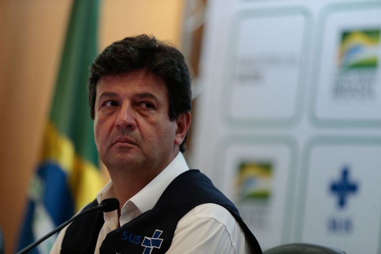 Mandetta afirma que nova variante do coronavirus pode gerar uma megaepidemia no Brasil