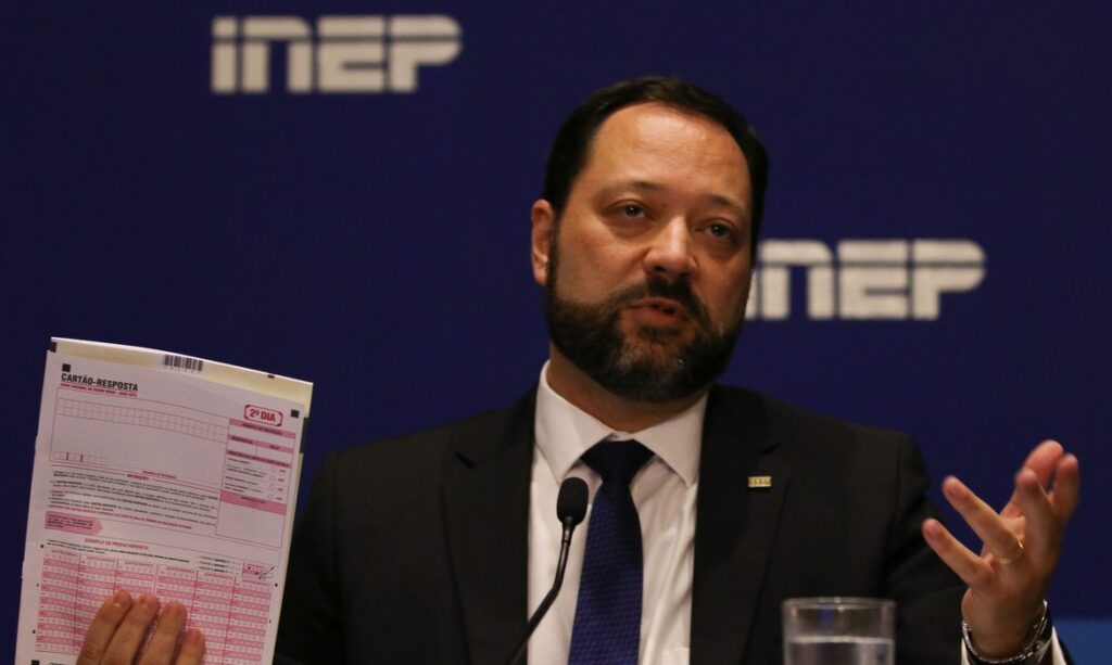 Nao ha previsao de adiarmos o Enem diz presidente do Inep