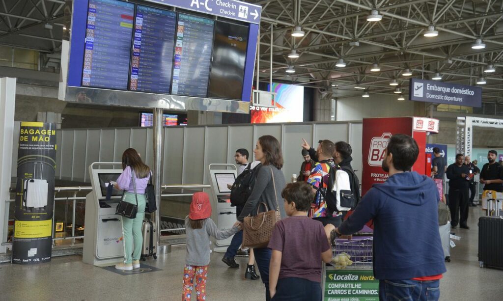 Passageiro com voo cancelado ate outubro de 2021 podera ter dinheiro de volta