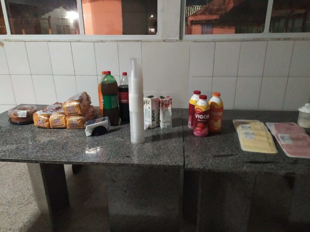 Policiais-penais-denunciam-fornecimento-de-comida-estragada-aos-agentes-no-Copemcan-em-São-Cristóvão