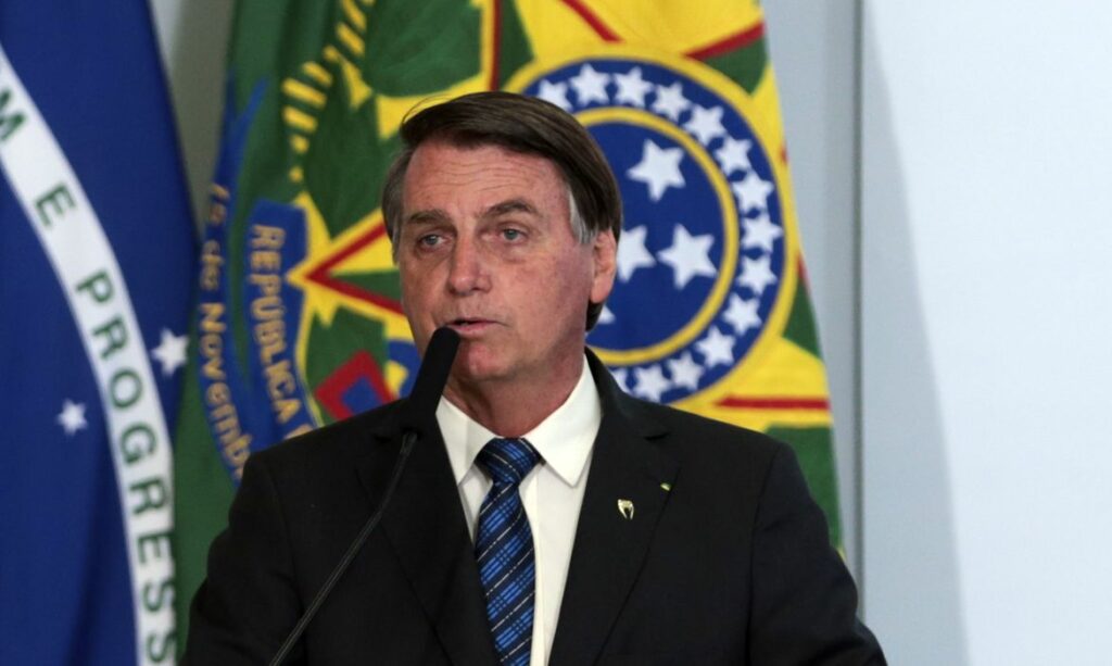 Prefeita-de-Praia-Grande-evita-criticar-Bolsonaro-por-aglomeração-‘sempre-vai-ser-alvo-de-questionamentos’