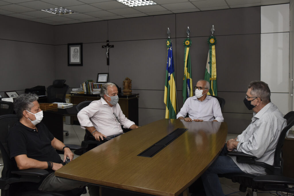 Prefeitura-de-Aracaju-define-início-do-processo-de-instalação-de-iluminação-LED-em-2-de-fevereiro