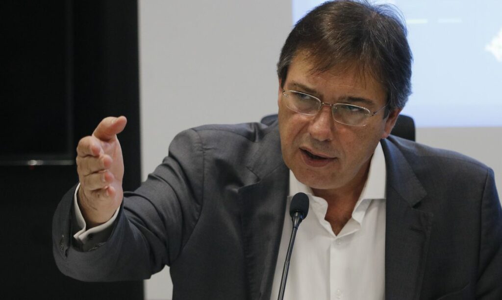 Presidente da Eletrobras pede prioridade na privatizacao da empresa