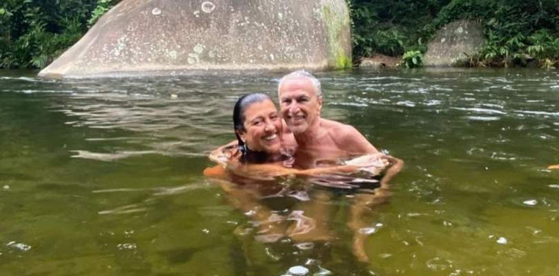 Regina Case mostra e comemora primeira curticao de Caetano Veloso apos meses isolado agradeco a confianc