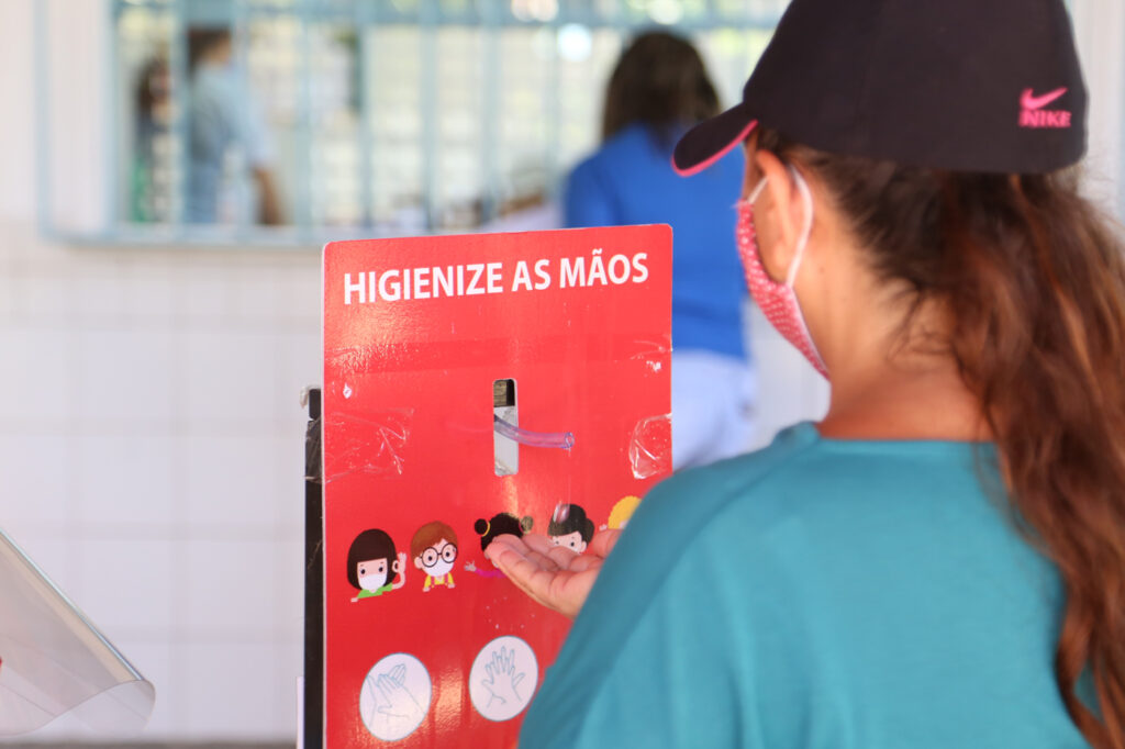 Retorno das aulas presenciais em Aracaju acontece com rodizio de alunos e pode causar impactos emocionais