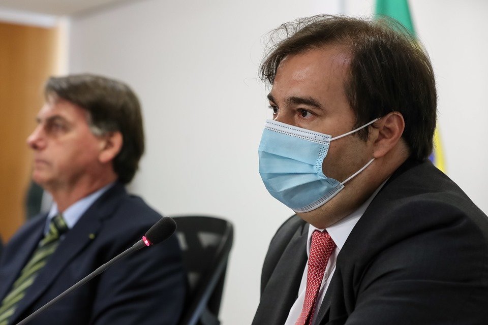 Rodrigo Maia critica Bolsonaro por divida com Brics Governo incompetente